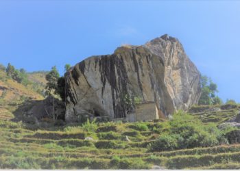 महाशिलाको अस्तित्व मेट्न नखोजौं