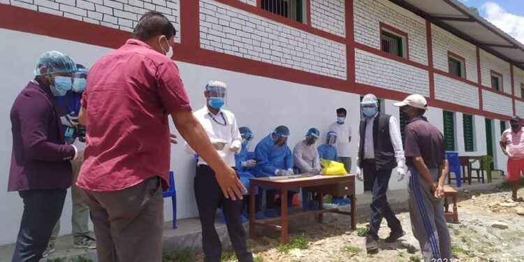 कुश्माका सबै स्वास्थ्य केन्द्रमा स्वास्थ्य सामाग्री वितरण