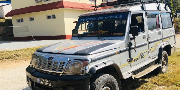उम्मेदवार कुँवर चढ्ने गाडीमा आगजनी प्रयासको आरोपमा रोका गिरफ्तार