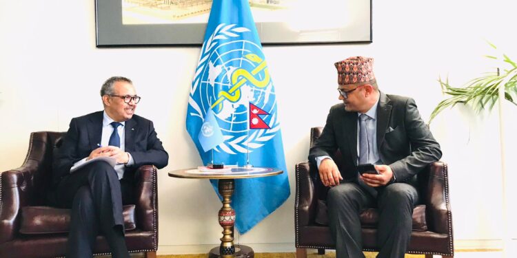 स्वास्थ्य मन्त्री गिरी र डब्लुएचओका महानिर्देशक टेड्रोस वीच स्विजरल्याडमा भेटवार्ता