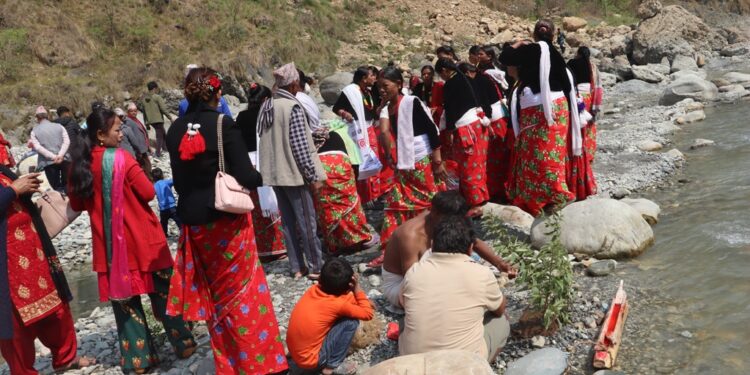 पर्वतका माझी समुदायले मनाए पहिलोपटक लदी पर्व