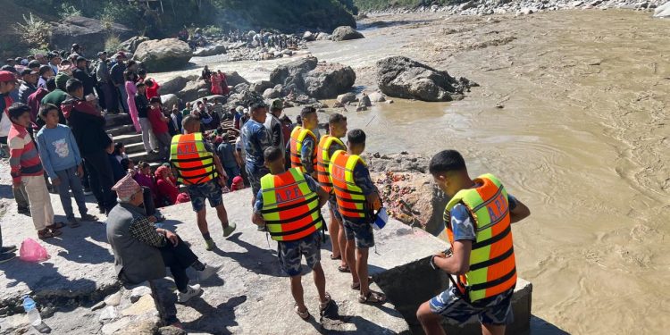 हरिबोधनी एकादशी : कालीगण्डकी नदी किनारमा सुरक्षाकर्मीको रेक्की